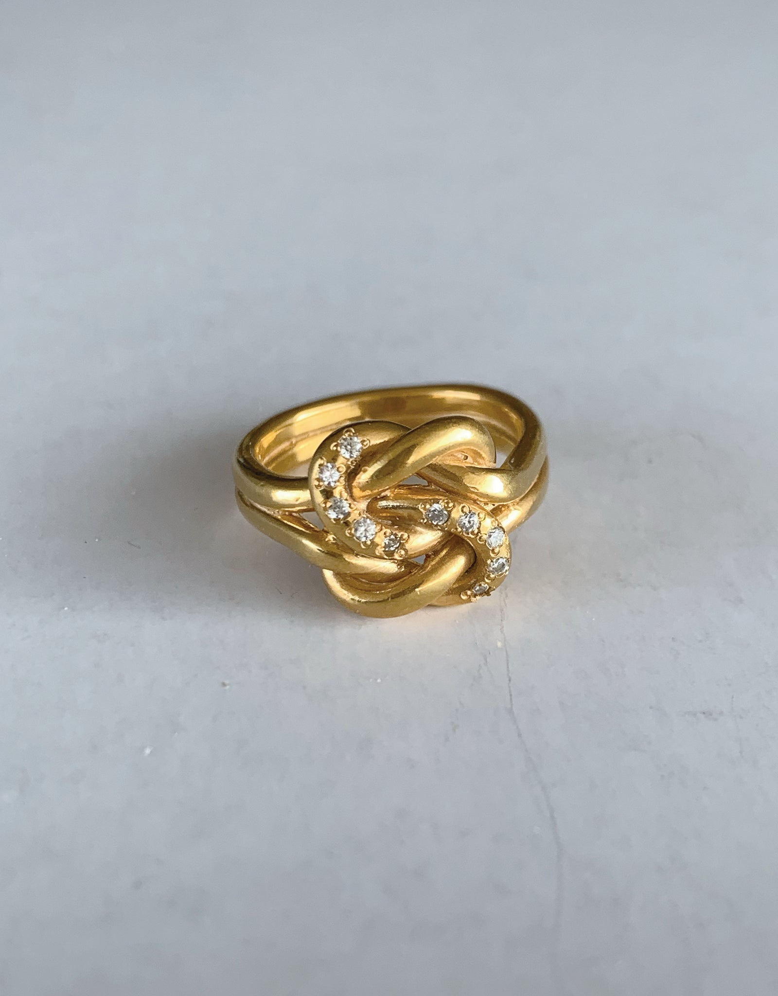 【gold】knot ring / zirconia
