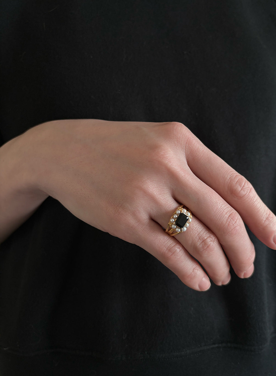 【gold】cosmos ring / onyx