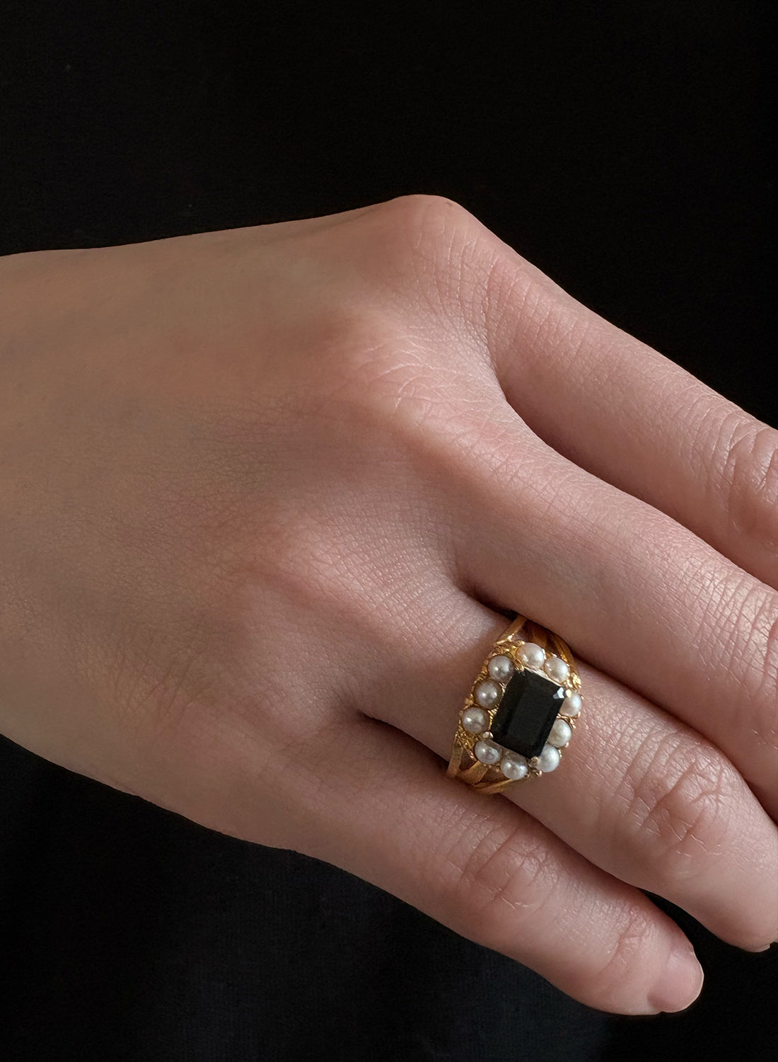 【gold】cosmos ring / onyx