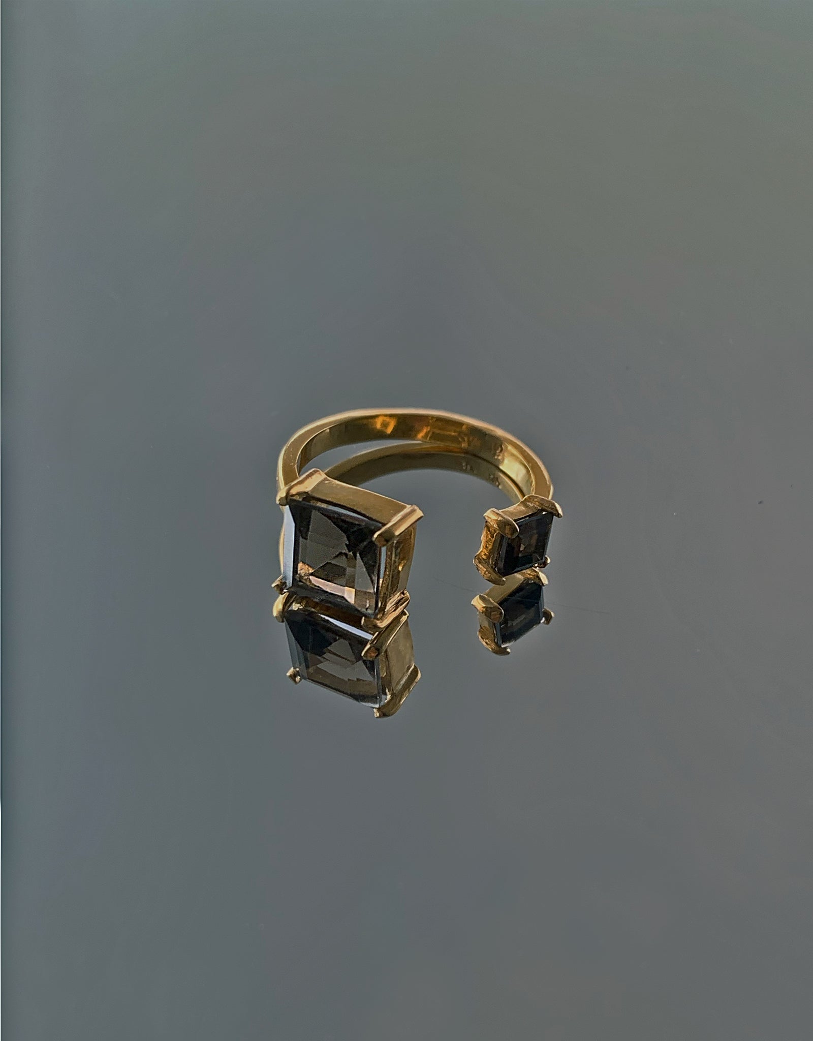 【colored stone】surveiller ring